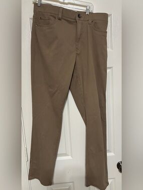 Union Comfort Flex men’s casual pants Size 38x32 EUC Deep Kahki/Taupe